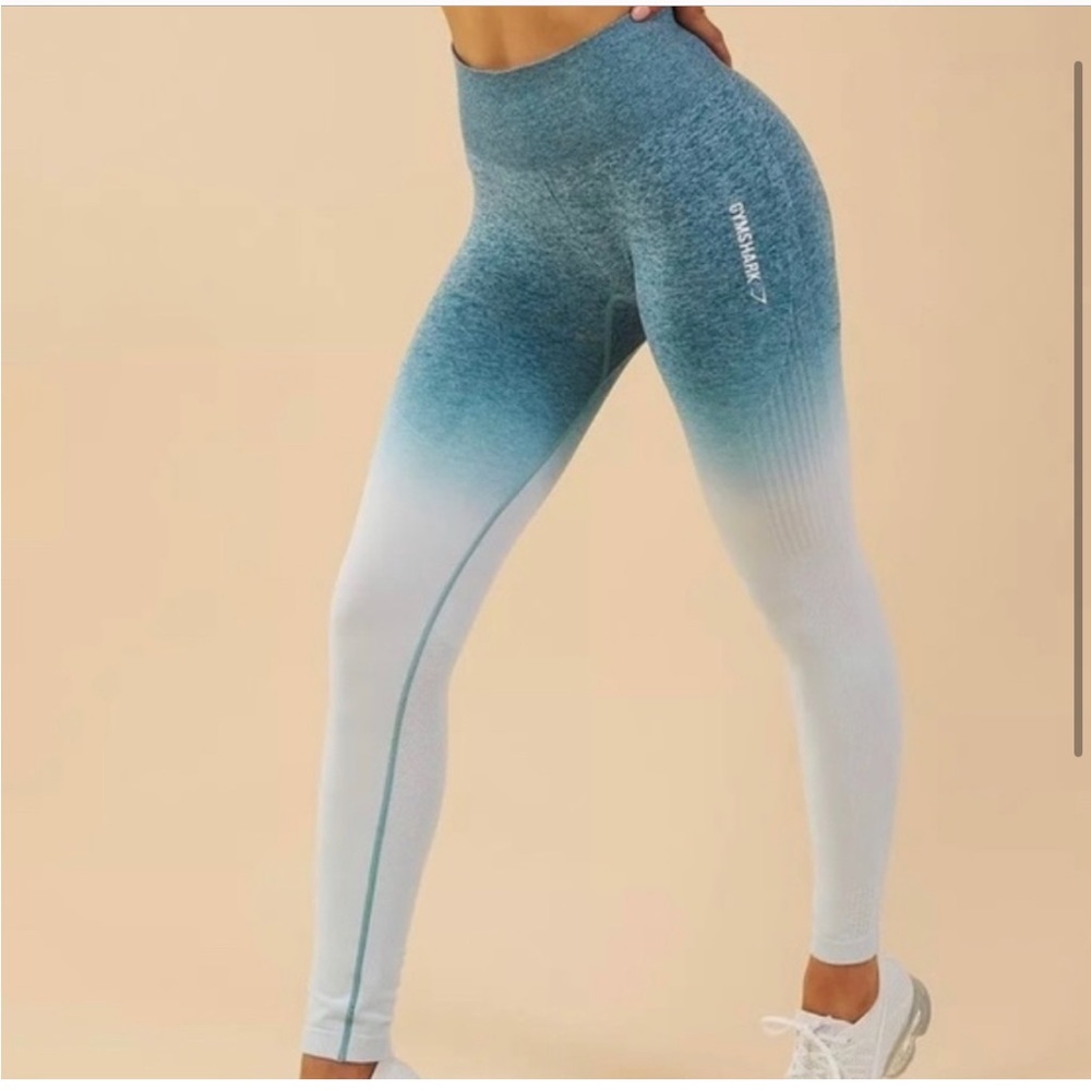 Gym Shark Teal Ombre 2 Piece Set